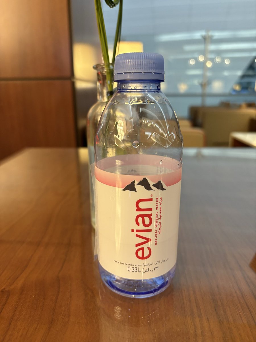 ignaciobitget's tweet image. Water in Dubai might seem like a cliché, mirrored skylines, curated excess, the illusion of ease. But in person, it’s different. It’s a symbol of belief of building systems where none existed before.

Crypto feels the same. Especially now. It’s not just code or coins it’s…