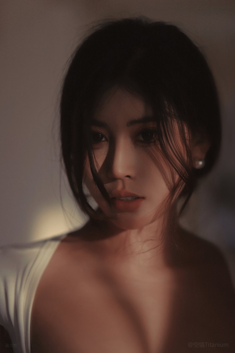kjtitanium_'s tweet photo. “瞳仁里的波澜”          

摄影：@kjtitanium_

#禁欲 https://t.co/tU4sE5LQ72