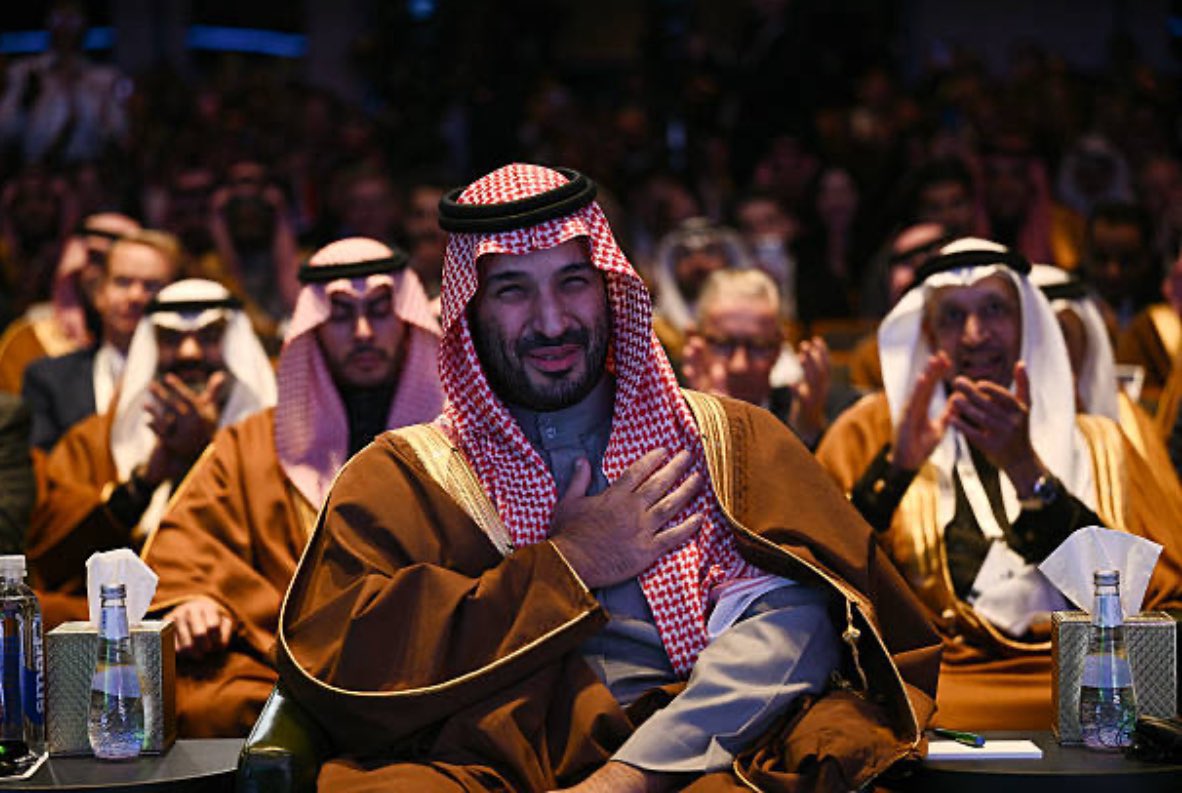 S_aleraij's tweet photo. أَتى مِنكَ السَلامُ لَنا عُموماً
وَجودُكَ جاء للشعبِ خُصوصا

فَكُنتَ كَيوسُفَ الصِدّيقِ لَمّا
تَلَقّى مِنهُ يَعقوبُ القَميصا https://t.co/e5JNio5nZf
