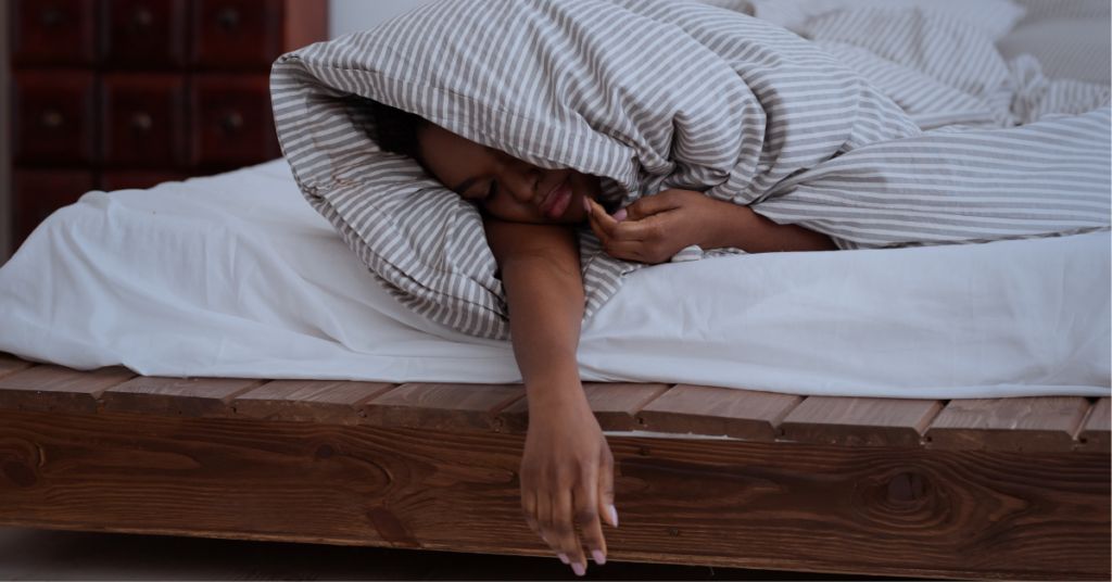 DrLoBisco's tweet image. #Brainfog is a common symptom linked to habits such as chronic stress, depression, poor sleep, lack of brain nutrients, alcohol, and social isolation. #Lifestyle changes and #EssentialOils can aid in improving focus and brain fog.😍buff.ly/Z2PZk2f 
buff.ly/bCxxve3