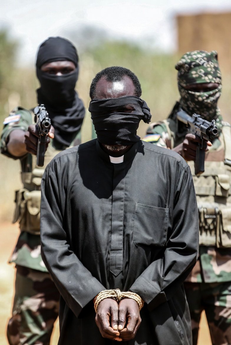 Barristerstreet's tweet image. 🆕🇳🇬 JUST IN - We are just learning that Rev. Fr. Bobbi Paschal, Parish Priest of Saint Stephen&apos;s Parish in Kushe Gugdu, Kagarko LGA in Kaduna State, NW Nigeria, was murdered by terrorists in the early hours of today, 19 Nov 2025. 💔@POTUS