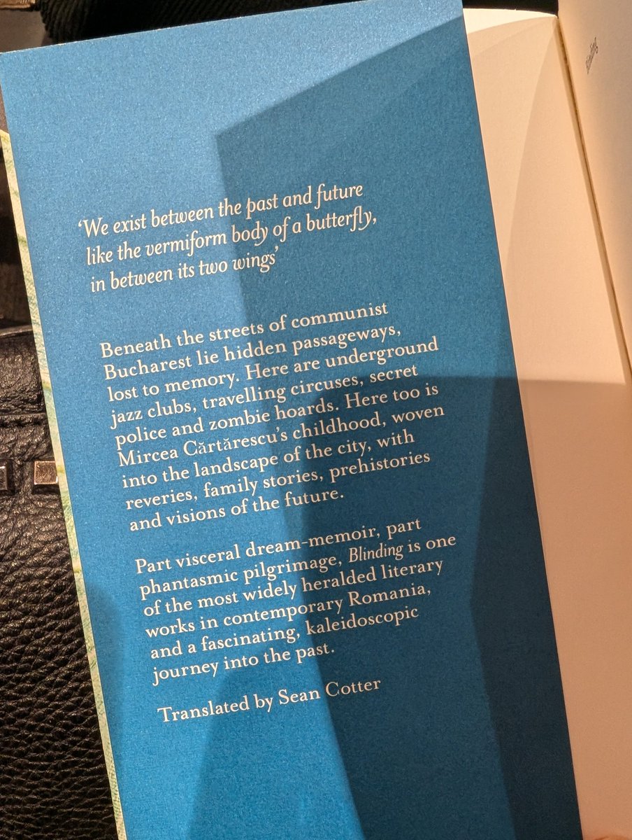 yiihya's tweet image. Got to meet my favorite contemporary writer today