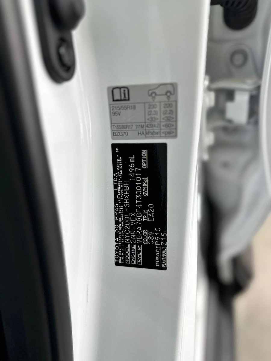 Queda develado por completo el Toyota Yaris Cross! 
Qué versiones, colores, equipamiento, características y más fotos y vídeos ahora a las 18:00 junto a los amigos de <a href="/motorweb/">Motorweb</a> vía YT 🤭
Si no se trata del lanzamiento del año, le pega en el palo.
•
Fotos: <a href="/FedeSmithOK/">Federico Smith 🎙</a>