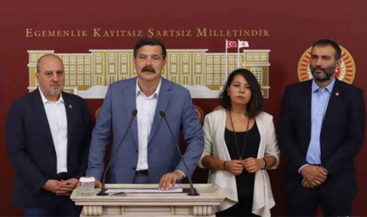 -yıllarca akpye karşı piroyu savundular, adam bugün akpnin emir kulu oldu muhalefete saldırıyor
-yıllarca inceye-özdağa akpli dediler, bugün herkes gitti bi onlar muhalefetin yanında kaldı
-yıllarca seloyu “cesur yürek” diye övdüler, adam bugün aponun emriyle akp-mhpnin evcil