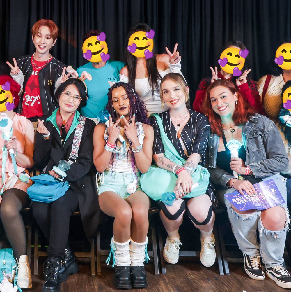 EU SAI LINDA NA FOTO JUNTO COM O MEU LÍDER LINDO E COM MINHAS AMIGAS LINDAS PORRA EU TO MUITO FELIZZZZZ 🥹🥹🥹🥹🥹🩵🩵🩵🩵🩵