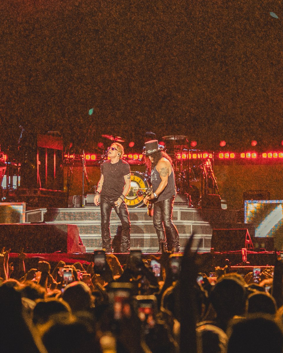 gunsnroses's tweet image. Thank you, Florianópolis! We hope you enjoyed the show as much as we did. 🇧🇷