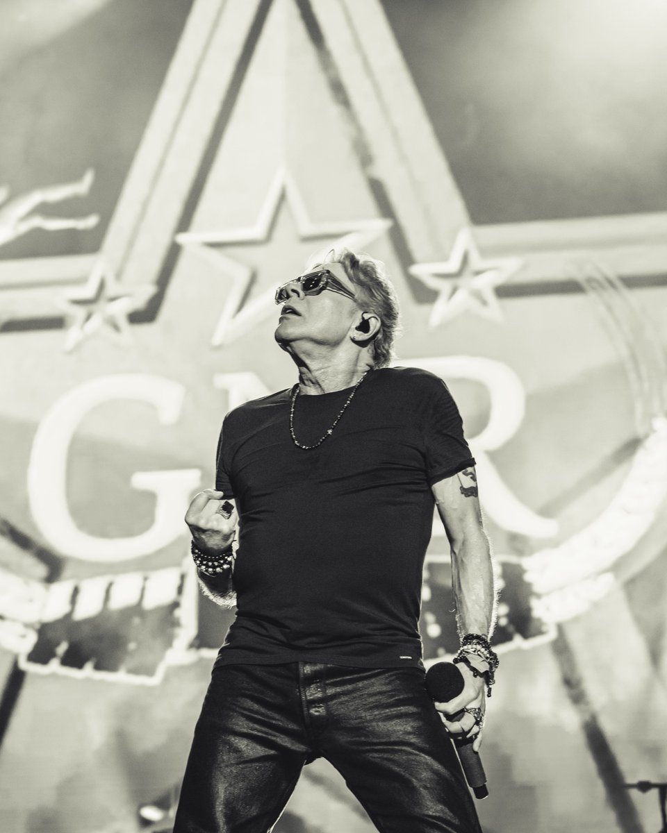 gunsnroses's tweet image. Thank you, Florianópolis! We hope you enjoyed the show as much as we did. 🇧🇷