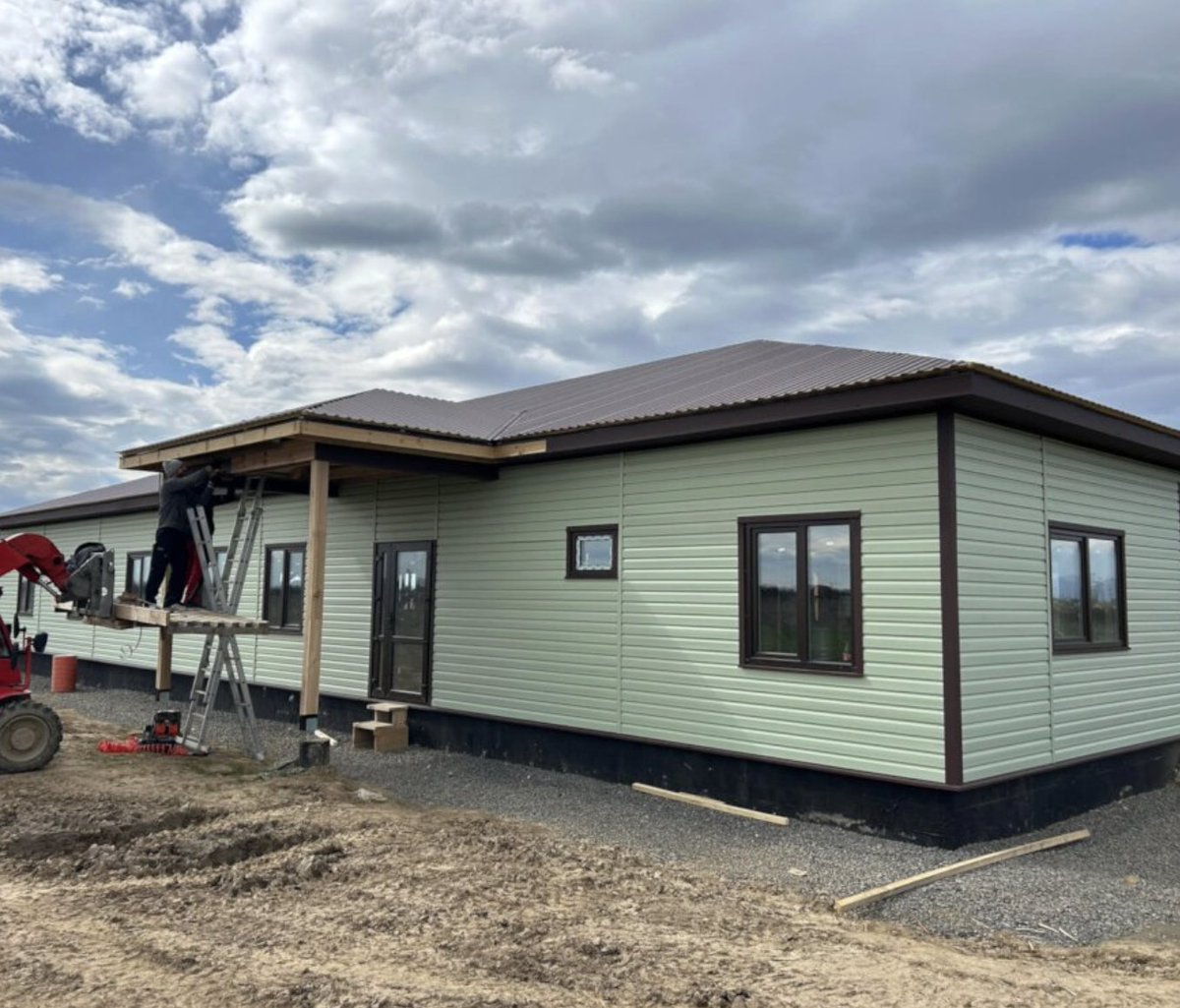 ruggedcompass's tweet image. In #Ukraine, @ShadeChildren is building Blossom Cottage — a family-style home where 10 children with #SpecialNeeds will finally receive the safety, dignity, and love they deserve.

#Ukraine #humanitarian #news

Featured on Humanitarian Newsfeed here: humanitariannewsfeed.com/featured/shade…