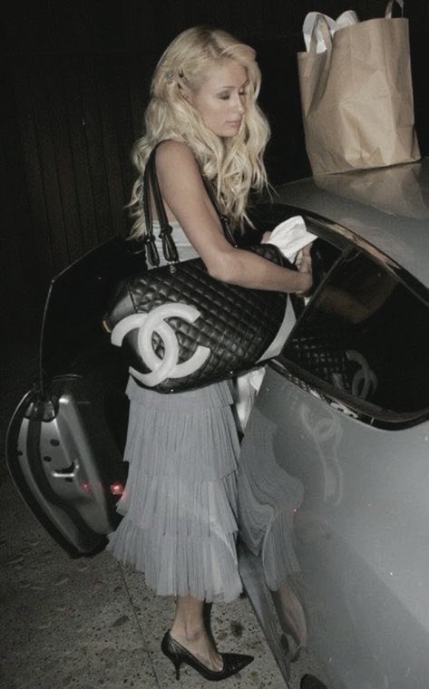 Sar (@sarentries) on Twitter photo 