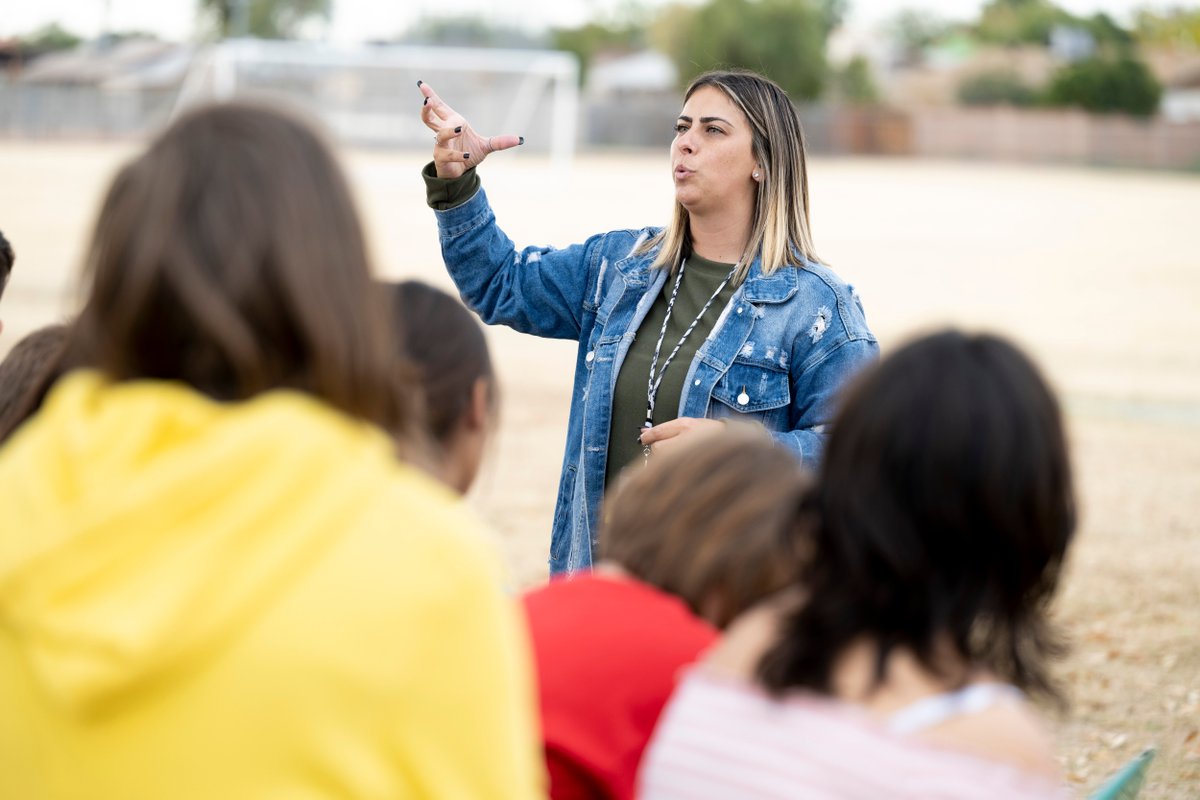 STEMsportsUSA's tweet image. STEM Sports® curricula go beyond teaching STEM skills to students.

Expand the impact of STEM learning by sharing STEM Sports® lesson concepts and skills with your school community! 

Request a FREE sample: ​​na2.hubs.ly/H025pYQ0 
#STEMSportsUSA #STEMEducation #STEMTips