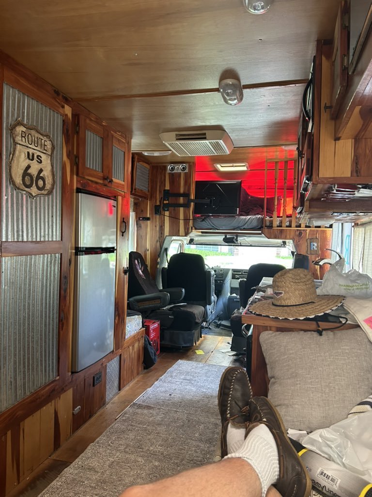 I sold this motorhome last year, but this thing was absolutely AWESOME on the inside. Bridget and I took her to Talladega, Purdue, New Hampshire Motor Speedway, and on camping trips in the time I had her. Maybe one day I'll get another, just a bit more modern than a 1988 🤣