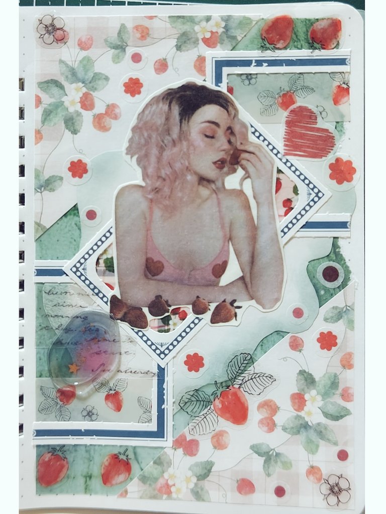 「朝のいちご」

ビタミンＣをたくさん摂りたい
#コラージュ
#コラージュノート