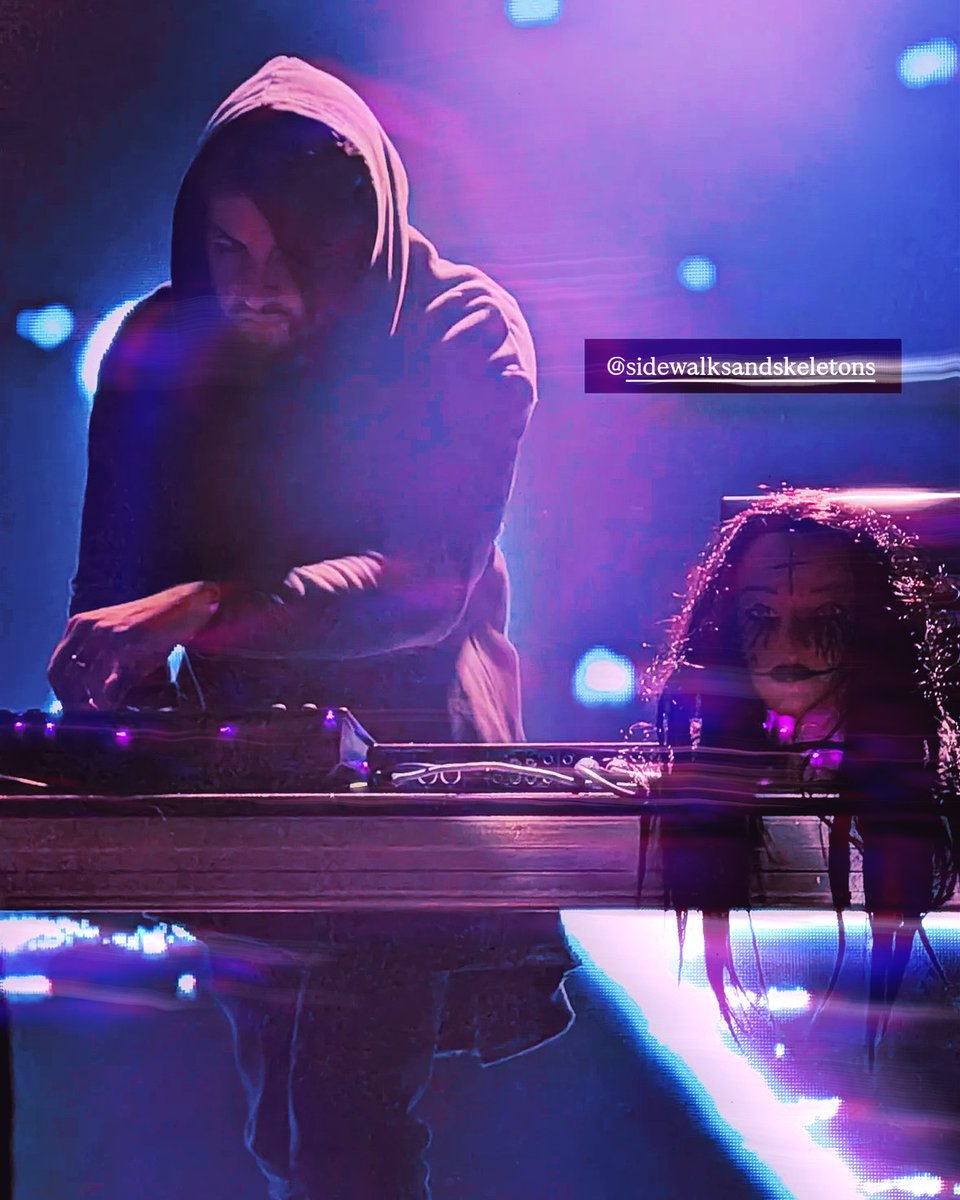 Sidewalks and Skeletons tweet media