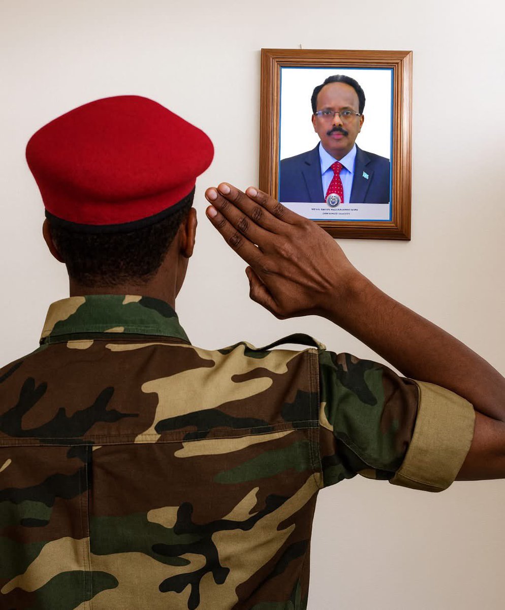 CaabiM's tweet photo. Ciidanka qaranka xaga #xabiibulmalaayin lagamamaro. Sababta markaan qaar kamid ah weydiiyey waxey idhaheen ‘He gave us identity again after more than 30yrs of havoc & anagoo sanadkii 2 mar $100 qaadana, qiimana aan laheyn ayuu nooyimid oo nagaarsiiyey meel fog’
Markale #Farmajo https://t.co/pbDeXqTsTS