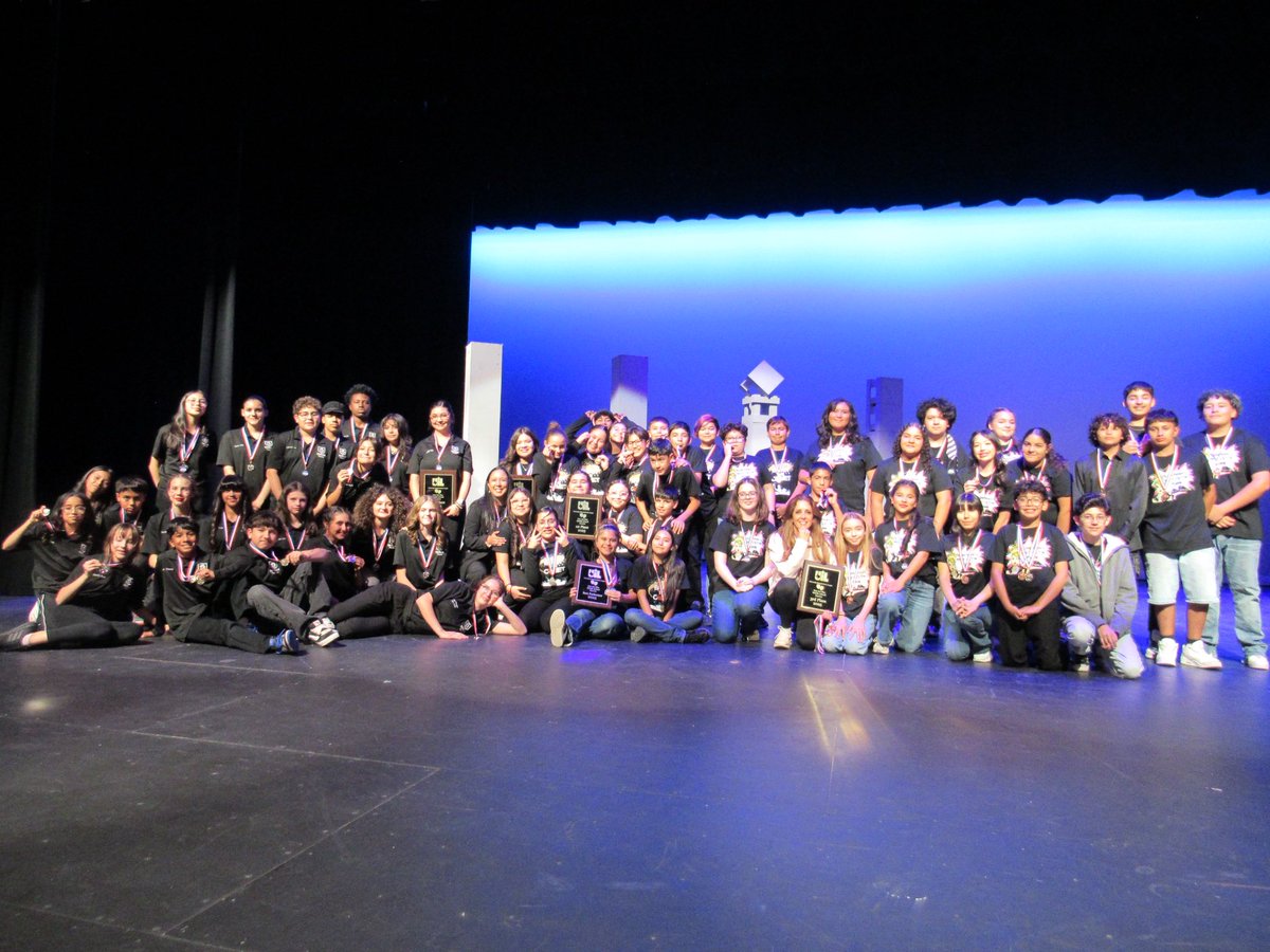 SISD_FineArts's tweet image. #TeamSISD celebrated a big day yesterday at District UIL MS One Act Play by winning multiple All Star individual awards, Best Tech Crew, both Best Performer awards, and sweeping the TOP THREE Places!#SISDFineArts is proud of all our programs for an outstanding UIL MSOAP Season!
