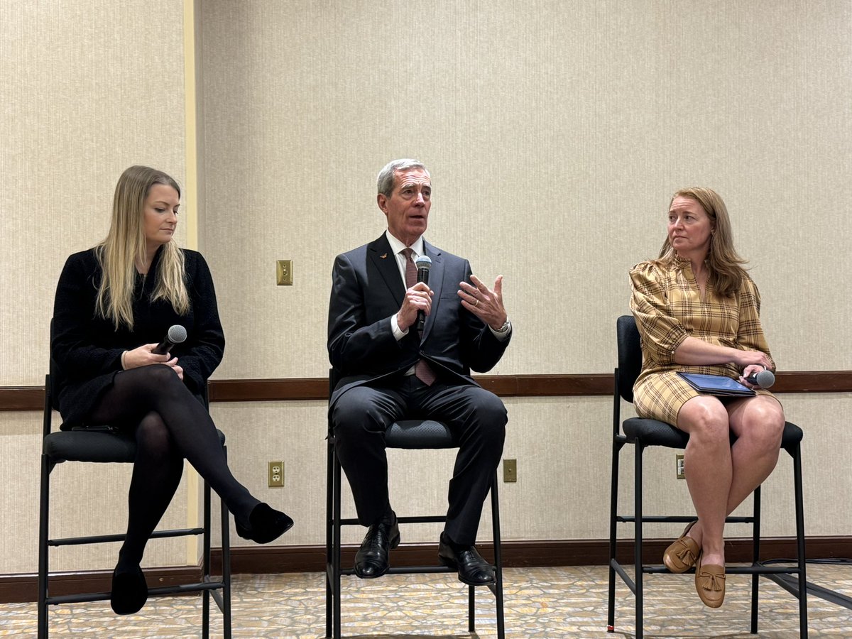 CornRefiners's tweet image. Thanks to @NAFB for convening an outstanding panel on food policy issues. CRA’s John Bode was happy to join the discussion and speak about the need for science- and risk-based policies to be at the forefront of the conversation.