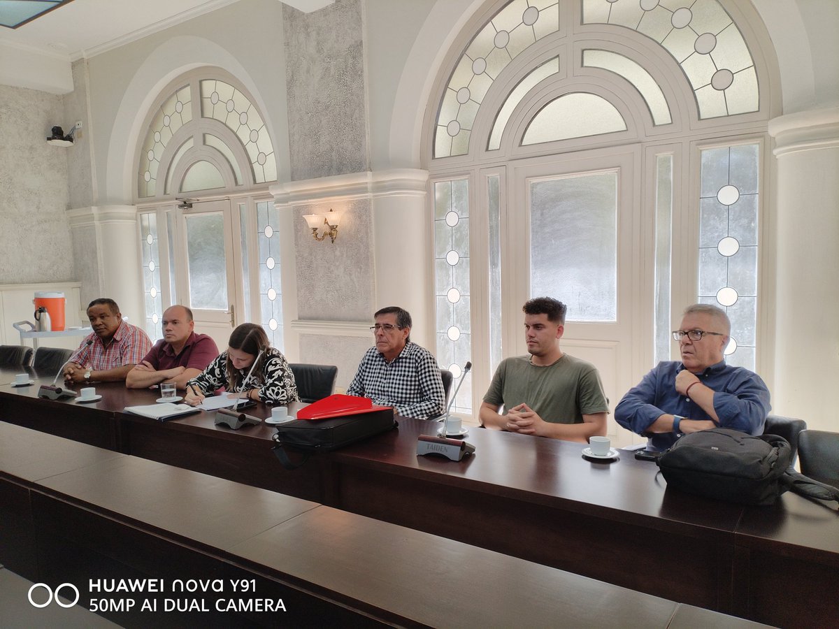 Yojaniers's tweet image. Hoy el presidente del @TSupremoCU recibió a los expertos de la Junta de Acreditación Nacional que evalúan la calidad de la carrera de Ciencias Informáticas de la @universidad_uci
Se expusieron los frentes de trabajo en común y los resultados ya alcanzados.
@RubenRemigioCU