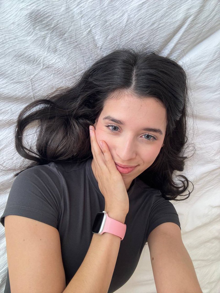 mariicontreraz's tweet image. Resting a little I was wondering… what time do you go to bed 🤔?? 😴💤
#questiontime #Sleeper