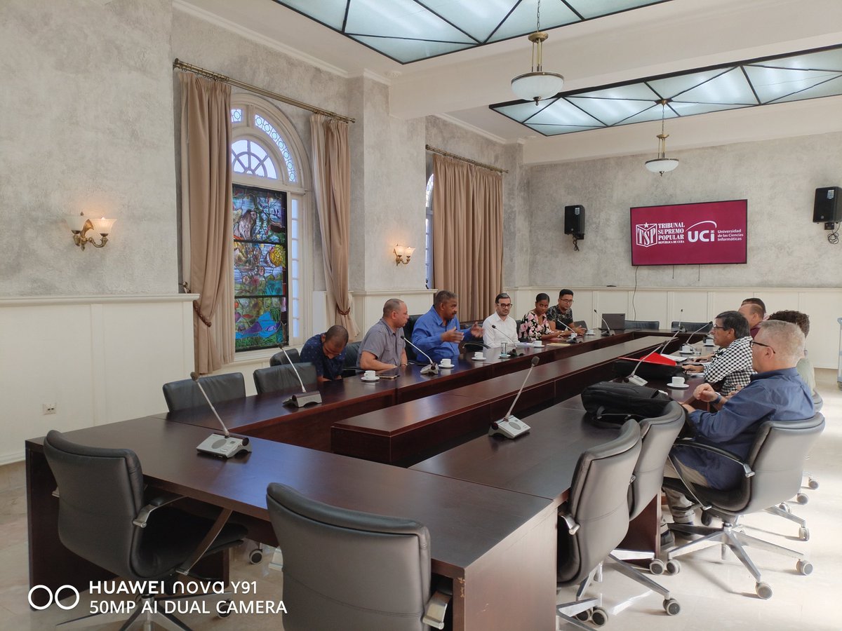 Yojaniers's tweet image. Hoy el presidente del @TSupremoCU recibió a los expertos de la Junta de Acreditación Nacional que evalúan la calidad de la carrera de Ciencias Informáticas de la @universidad_uci
Se expusieron los frentes de trabajo en común y los resultados ya alcanzados.
@RubenRemigioCU