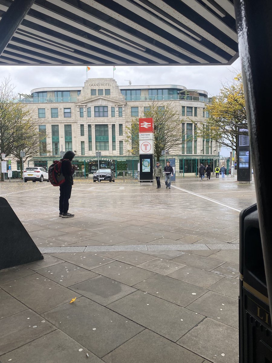 COMMONJARVIS's tweet image. Life outside of Twitter.