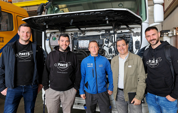 RevistaPOSVENDA's tweet image. Diesel Technic aproxima-se das oficinas: suporte técnico, novidades e soluções digitais! 🚚🔧💻🌍 #DieselTechnic #Oficinas #Suporte #Inovação #DTSpareParts posvenda.pt/diesel-technic…