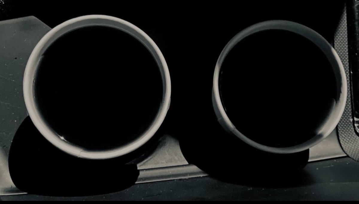 -سرينا ياعربنا واتكلنا 
على الله والمساري للذيابه 
صملنا واعرف حنا لا صملنا 
نجيب اللي ماحي(ن) قبل جابه 
ظروف الوقت ماتطرح جملنا 
مادام انه ماضيرنا سرابه 
ليا جار الزمن فينا حملنا 
مادام الرب ماقد صك بابه -