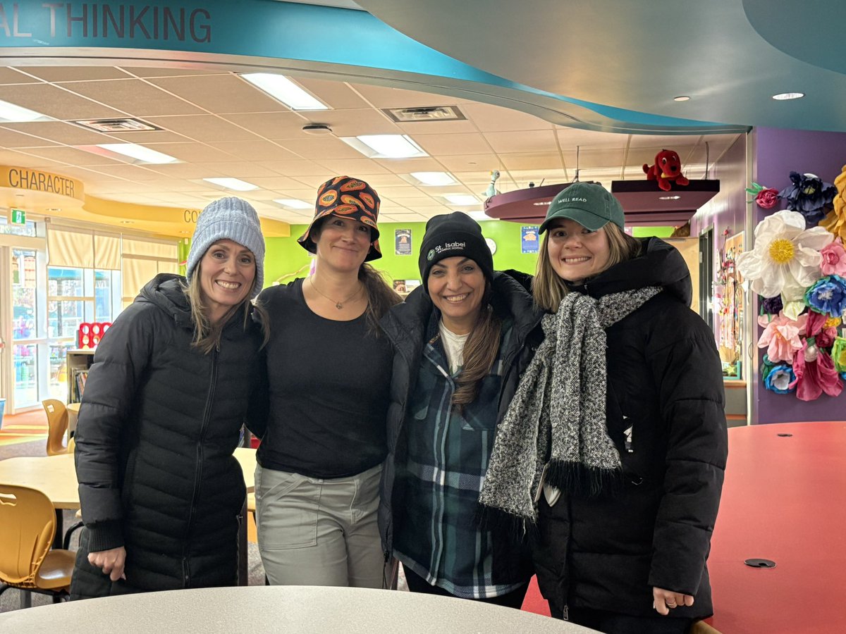 teachboyer's tweet image. We @StIsabelOCSB are putting a lid on bullying! So many ss joined us for our hat-wearing day. Don’t forget to wear your mis-matched socks tomorrow!
 #OCSBCares #EndBullying #ChooseKindness #MismatchSocks #SockItToBullying