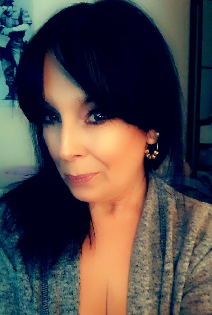 Amanda Elvira Ada 🖤🖤💅👄💃💃 tweet media