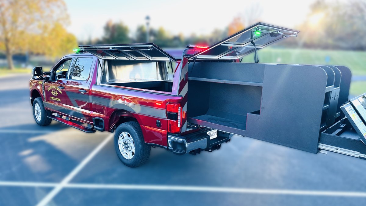 FASTLANE_EV's tweet photo. It's a great week to be South Oldham Fire Department because their GORGEOUS F-250 Super Duty TWIN command vehicles were picked up and have made their way back to Kentucky. 

Want to see more? Check out the video feature on YouTube. https://t.co/rTOeOp40GE https://t.co/eyZwtoU28Y