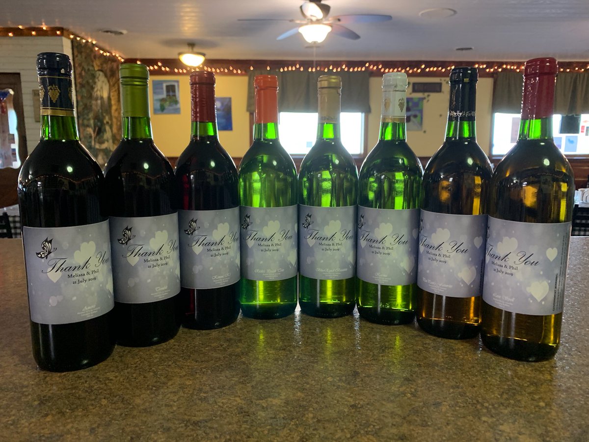 Wonderful Winesday 🍷 to you! This FRIDAY IS PINK FRIDAY!! Many of your Downtown Marion favorites will have special discounts &amp; we will too! Already working on events for 2026, what would you like to see offered? Thanks for stopping and have a fantastic week!🤗😊🤗