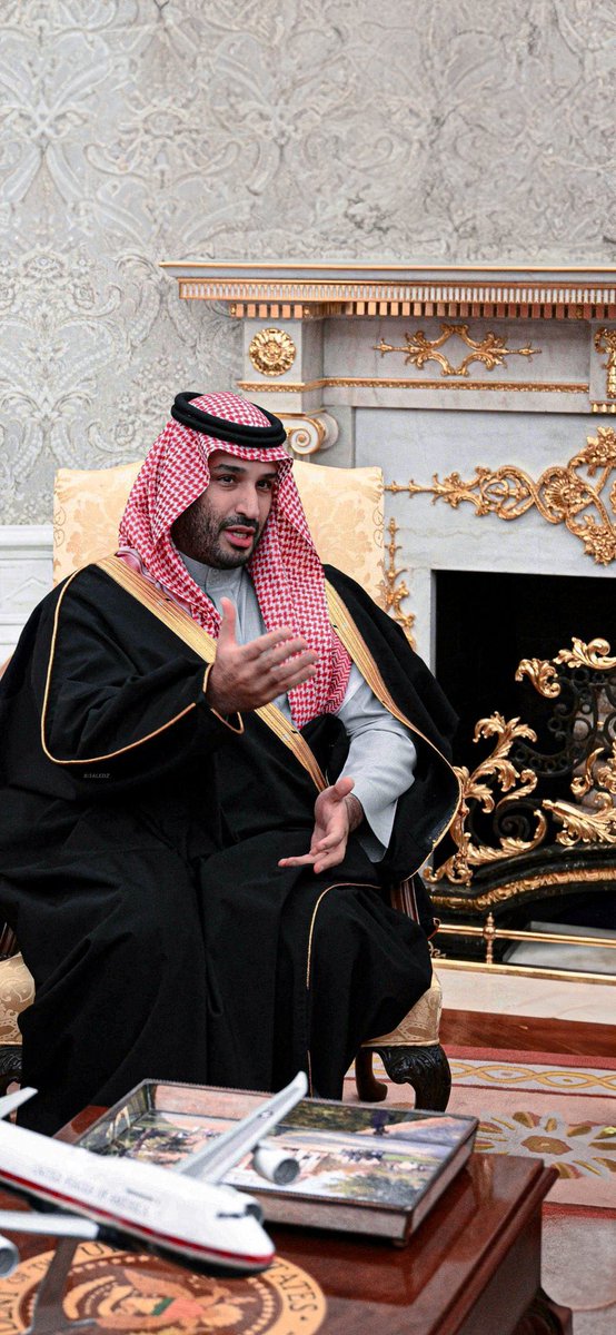 NewsNow4KSA's tweet photo. شاركوا رسالتكم لقائد السلام..🤩🇸🇦

وجهوا تحياتكم ومشاعركم الطيبة إلى سمو #ولي_العهد الأمير #محمد_بن_سلمان وشاركوا كلماتكم حول السلام والاستقرار والتقدم الذي تُسطره قيادته.

#محمد_بن_سلمان_في_واشنطن
#زعيم_الشرق_الأوسط
#قائد_السلام https://t.co/4dbXNN3sD7
