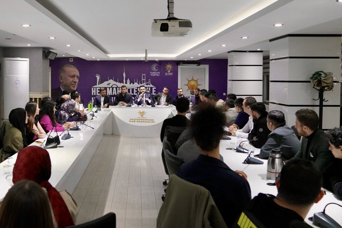 📍 Gaziosmanpaşa

Gaziosmanpaşa İlçe Yönetim Kurulu toplantımızda yol arkadaşlarımızla bir araya geldik.

Gençliğin dinamizmini, sahadaki emeğin gücünü ve teşkilatımızın heyecanını bir kez daha gördük.

Durmadan, yorulmadan #İstanbulAşkıyla🇹🇷

<a href="/akgopgenc/">AK Gençlik Gaziosmanpaşa</a>