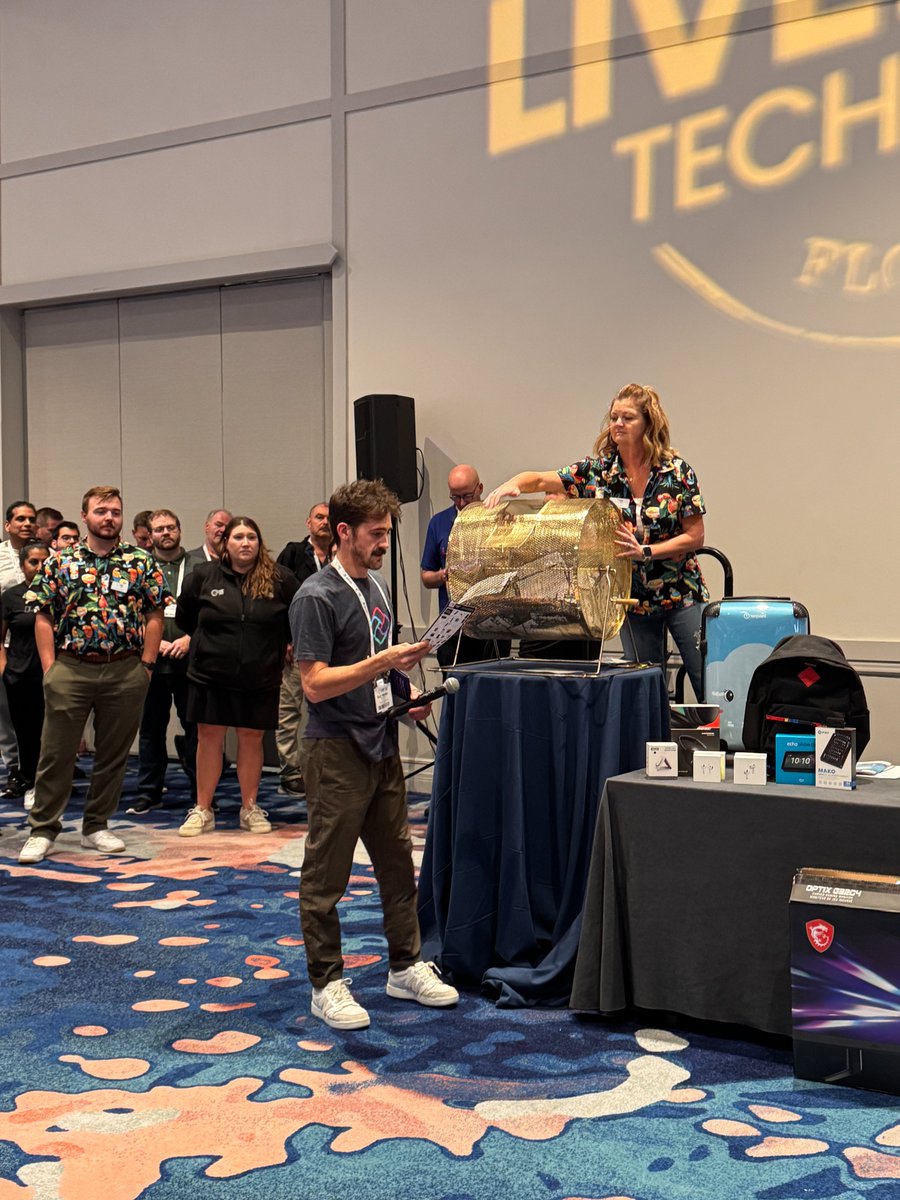 samidip's tweet image. Solid closing for #Live360 Orlando.
So many great conversations around @UnoPlatform.
💜 #DotNET #DeveloperCommunity