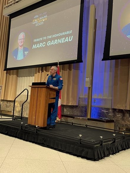 asc_csa's tweet image. Le secteur spatial canadien est dynamique, ambitieux et prêt à poursuivre sa croissance ! Ce fut un plaisir pour l’ASC de participer à la conférence SpaceBound 2025 de @SpaceCanada à Ottawa. 🚀
