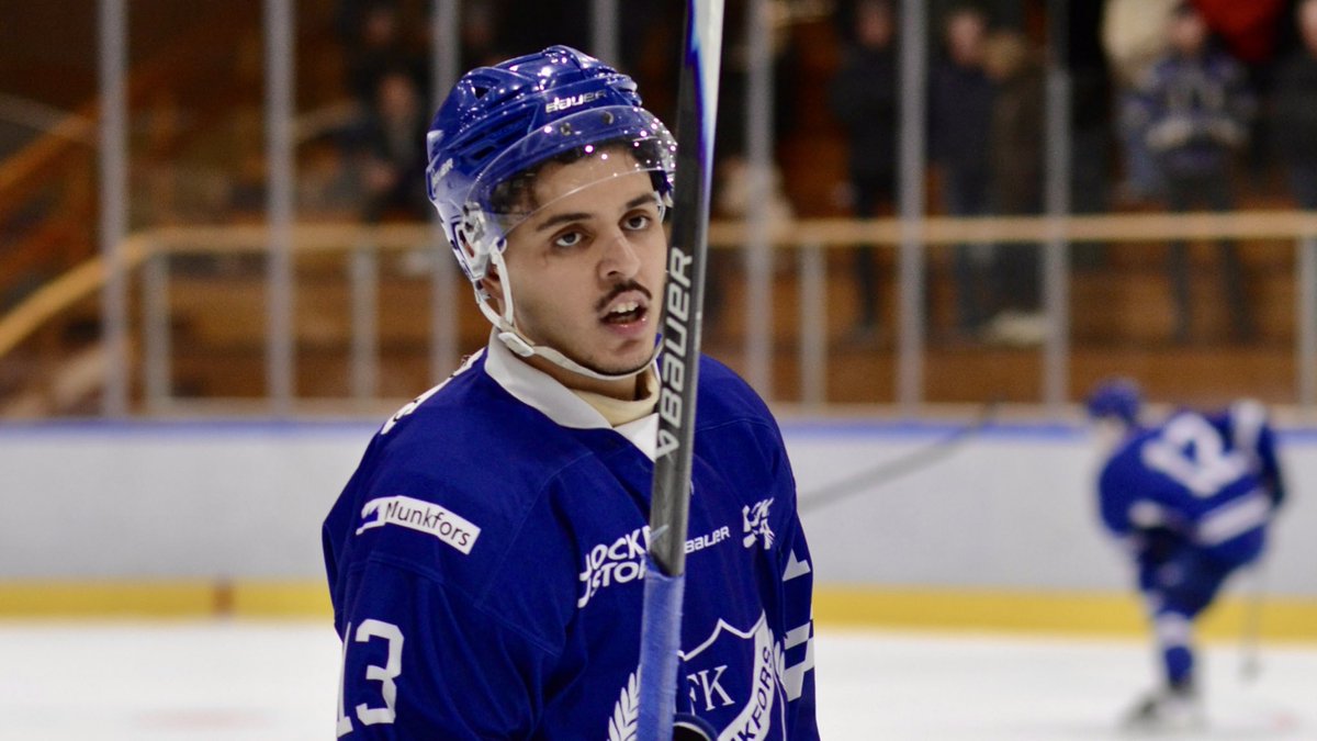 Fatnassi hattrick-hjälte! 🎩

Vi vänder 0-2 till 3-2 mot Arvika HC. ✅

Fatnassi gör alla tre målen! 🚨🚨🚨

Sundhäll noteras för tre assist. 🍏🍏🍏

Björklund räddar 10 av 12 skott. 🥅

Skott: 43-12. Publik: 133. 

Heja IFK! 💪🏼💙