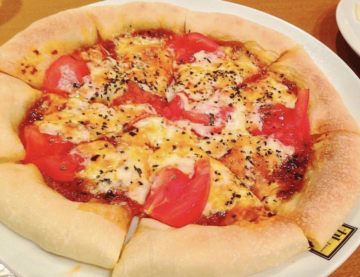 おはカレー！
11月20日
木曜日

今日は何の日　
ピザの日

宮崎県都城市ご当地カレー
カレー倶楽部ルウで 
テゲうまカレー
朝 飯テロ

今回は
ルウ王子特製
とろ〜りスパイシー
チーズカレーピザ

カレー倶楽部ルウ都城本店
本日もご来店

通販 ふるさと納税 
お待ちしてルウ！

#朝活 
#飯テロ