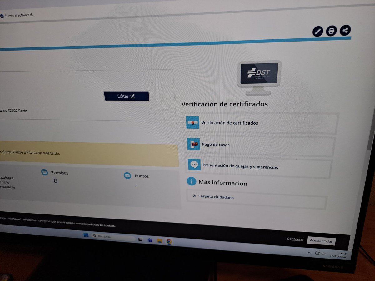CepaElCamino's tweet image. En la 2ª sesión con Adela de @cyldigital 👩‍🏫 el alumnado de #Informática 💻 ha instalado la Clave Pin 🔑 en su móvil 📱 y ha accedido a la Carpeta del ciudadano 📂, la Sede Electrónica de la @DGTes 🚗 y el Portal de la Seg. Social 🏥 para consultar el informe de su vida laboral 📄