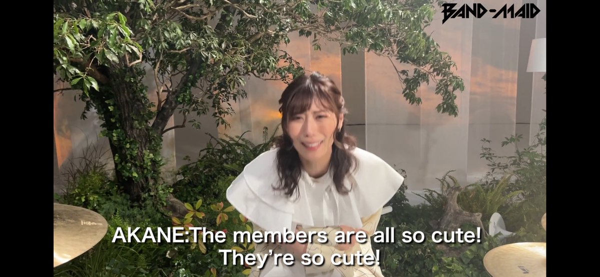 eggleman's tweet image. 皆さん、おはようございます  #BandMaid #ThunderThursday 
#PresentPerfect #SCOOOOOP
@saiki_bandmaid @kanami_bandmaid @misa_bandmaid @miku_bandmaid @achi_bandmaid