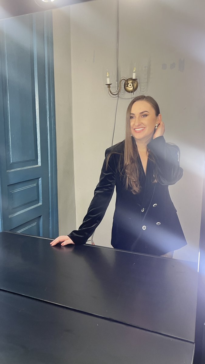 TonyaLevchuk's tweet image. I don’t usually write about myself, but many people ask who I am and why I do what I do. The truth is simple.

I’m just a Ukrainian woman who refuses to stand on the sidelines. I’m not a public person and I’m not trying to be one. I don’t have superpowers, a huge team behind me,…