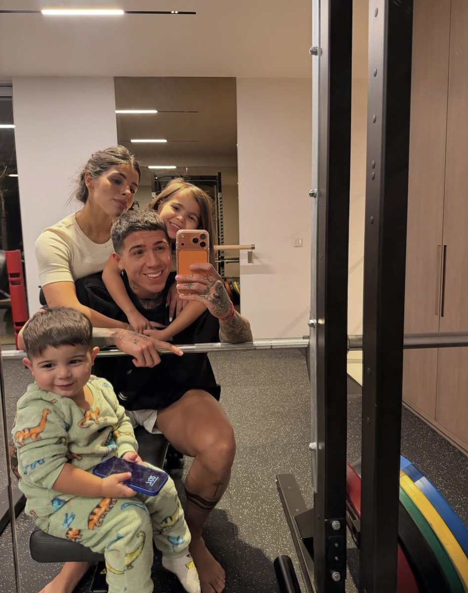 - anoche soñé con vos
- que soñaste?
- no me acuerdo…