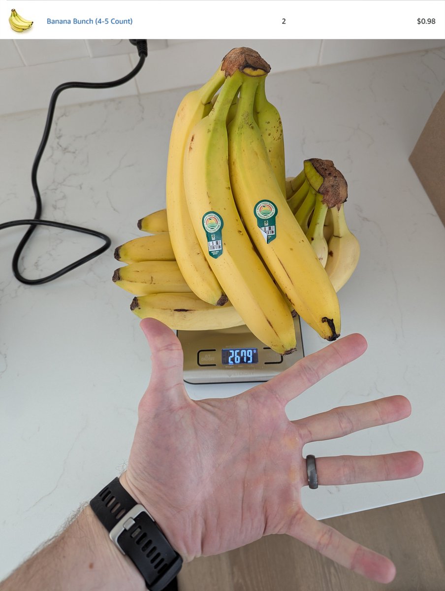 DARUSSIANBADGER's tweet image. any gorillas in chat that can explain how amazon will deliver me 13 bananas weighing 6 POUNDS for a DOLLAR? I&apos;ve been monkeymaxxing so hard that daddy bezos will be broke by the end of the week (hand for scale cuz yknow)