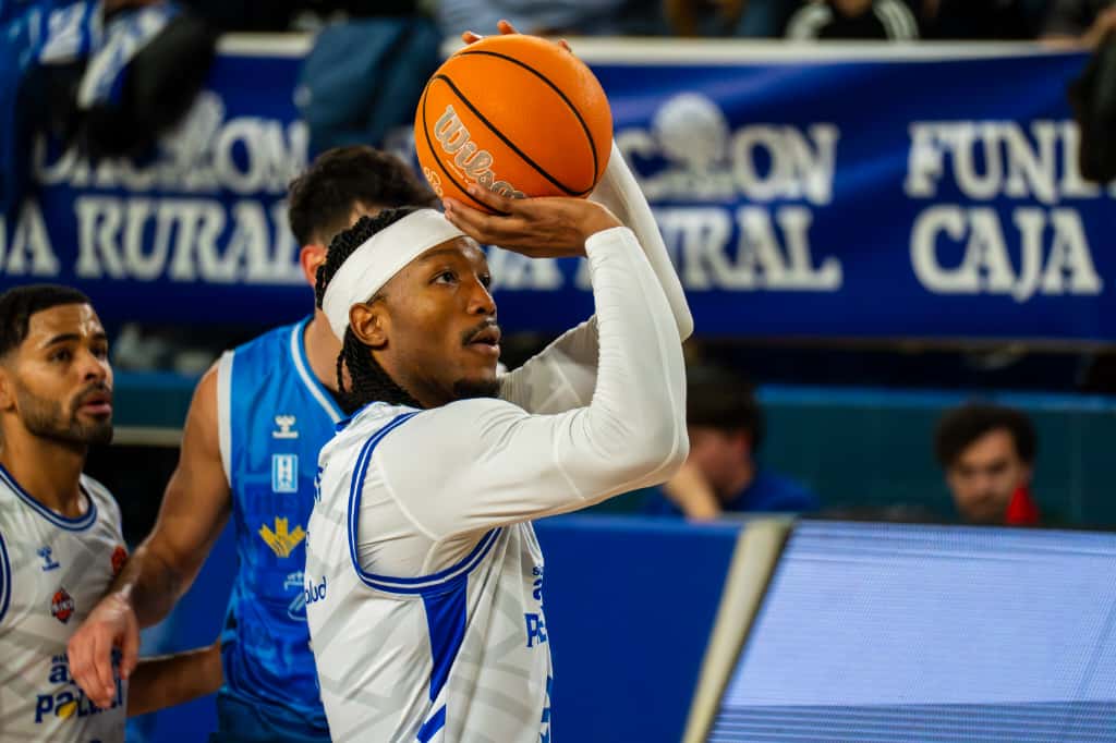 tribunapalencia's tweet image. 🏀 #CopaEspaña | El Super Agropal avanza en la Copa España y recibirá al Obradoiro

Con un gran tercer cuarto, los morados decidieron el encuentro ante el Iraurgi

tribunapalencia.com/noticias/42487…