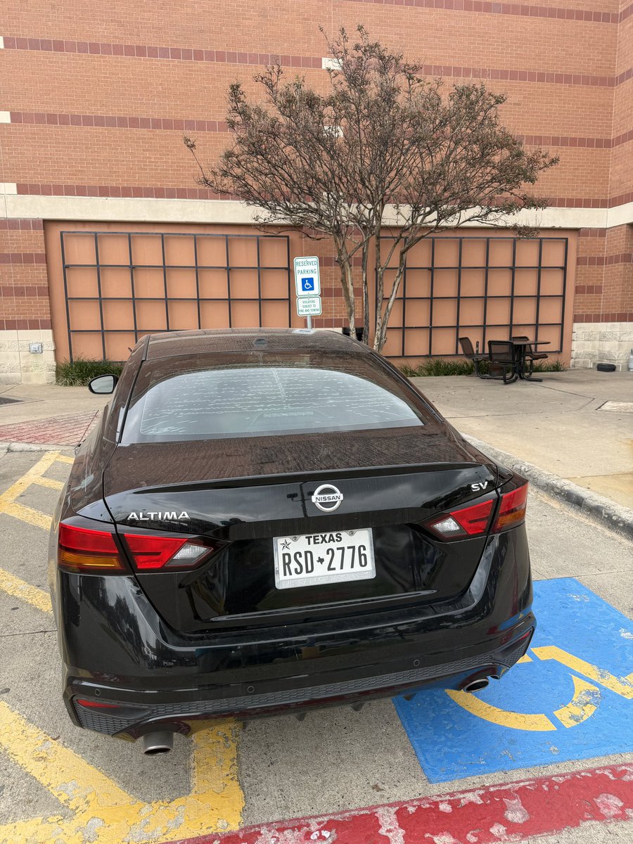 hygiene_notice's tweet photo. @McKinneyPolice give this guy a ticket please. No more space for a wheelchair 

3001 Hardin Blvd, McKinney, TX 75070 right now https://t.co/hNHyc64H92