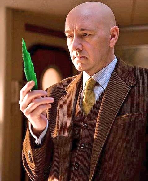 mariomojc's tweet image. Kevin Spacey reveló que actualmente no tiene hogar y vive en hoteles, admitiendo que su situación financiera no es buena, dos años después de haber sido absuelto de las acusaciones de agresión sexual.