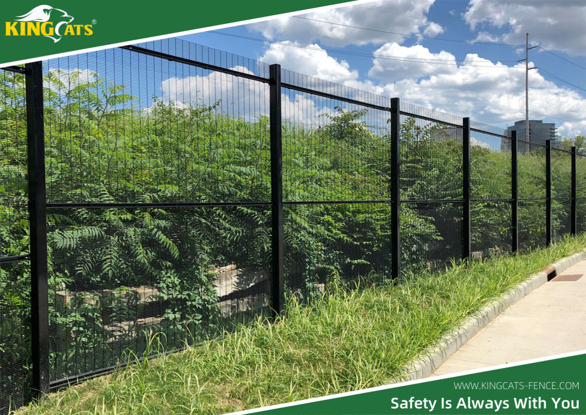 Kingcats_fence's tweet image. Peace of mind starts with strong fencing.
🔒 Protect your space with Kingcats Welded Wire Fences.