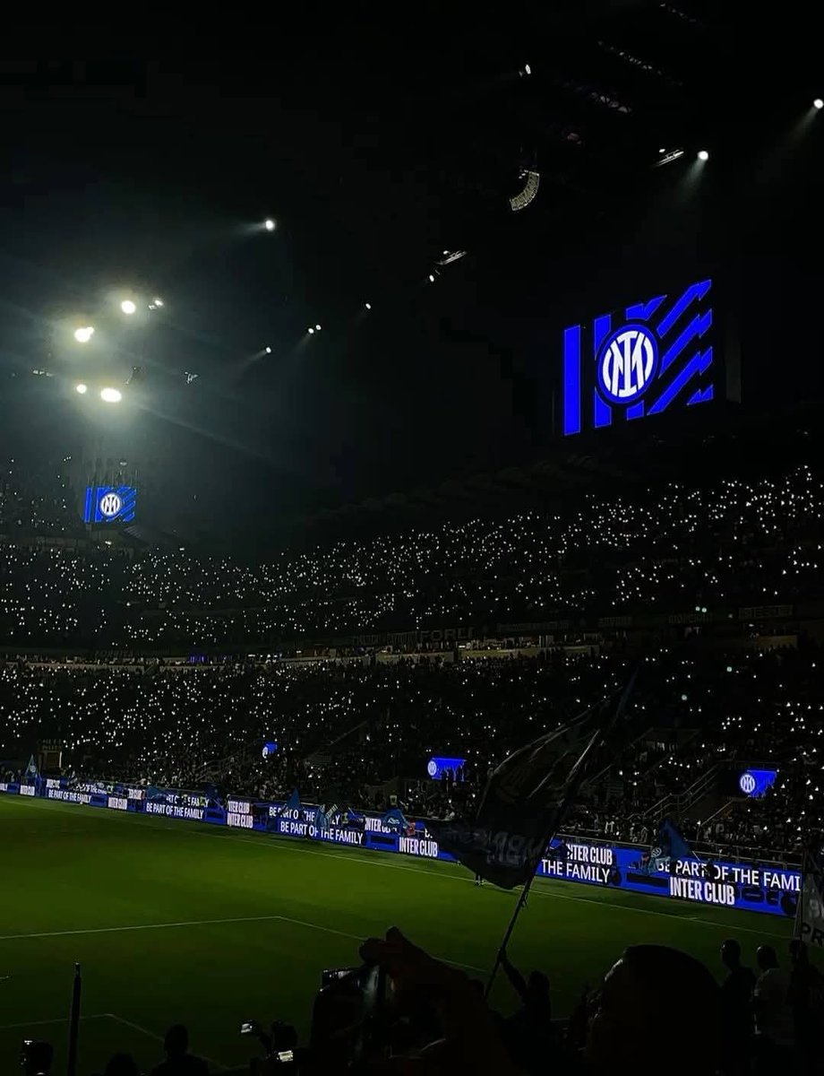 FilippoDeZan6's tweet image. Il mio amore per te.. Da sempre e per sempre!!#inter🖤💙🤩💫🌎🏟 
#forzaintersempreecomunque💙