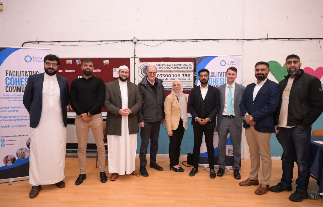 Light_Fndn's tweet image. Thank you to everyone who joined us in Burnley for our discussion: &apos;Is Britain Better Off Because of Immigration?&apos;

A constructive evening with community leaders, experts &amp;amp; local residents. 

Photos here: facebook.com/share/p/1Cvj5r…

#Burnley #Immigration #uk
