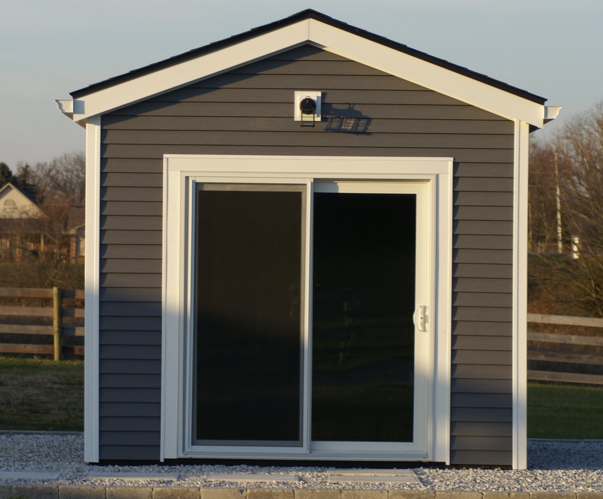 HyddaLiving's tweet photo. Our 100 sq ft Milton Model is the perfect blend of functionality and design. This unit is fully customizable, offering endless ways to create your ideal space. Use it as a home office, small home living, pool shed, or peaceful getaway. Whatever you imagine, WE CAN BUILD. https://t.co/bPPHsxreVp