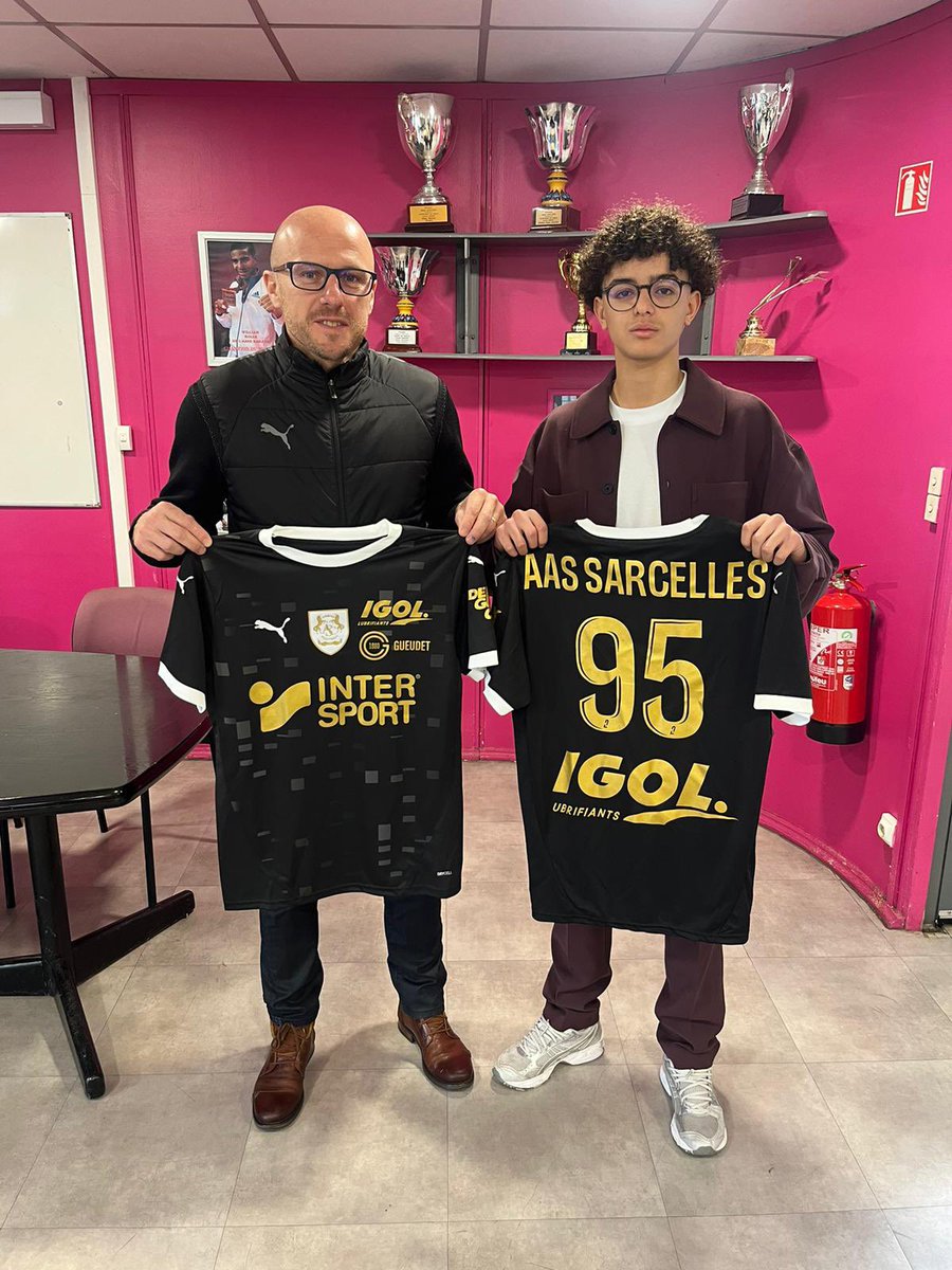 𝐀𝐀𝐒 𝐒𝐚𝐫𝐜𝐞𝐥𝐥𝐞𝐬 tweet media