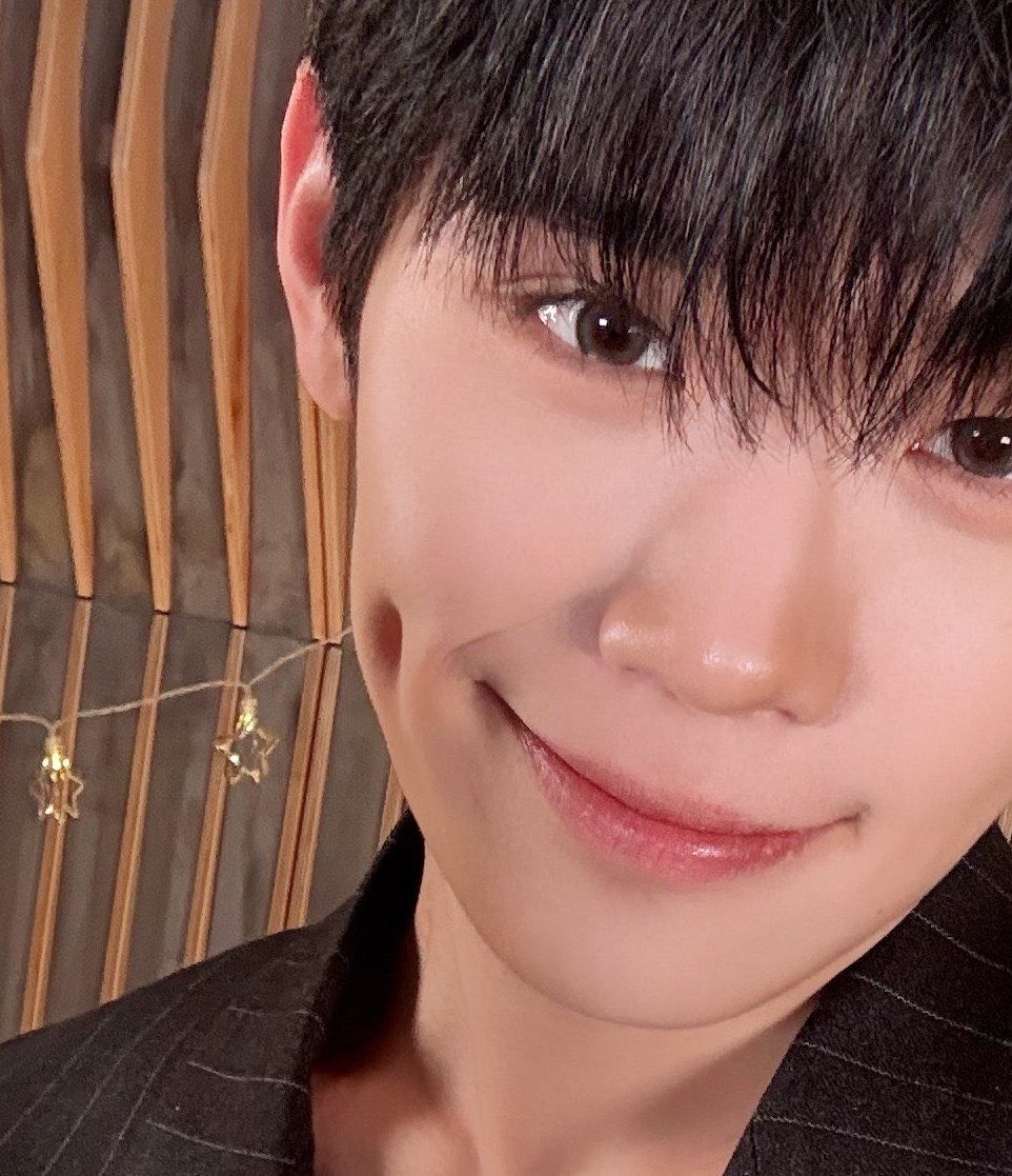 huhubloom's tweet image. this where i be hiding these days